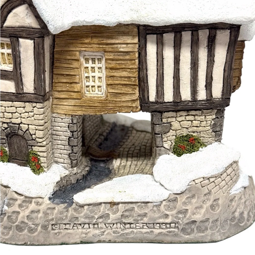 David Winter-Fred’s Home 1991 Special Edition Vintage Collectible Holiday EUC